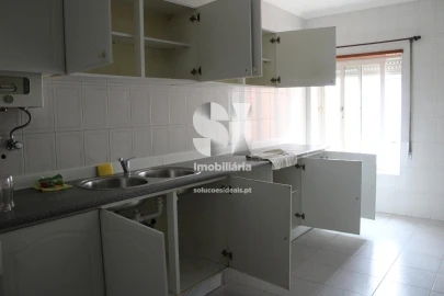 Apartamento T2 para Arrendamento em Esgueira