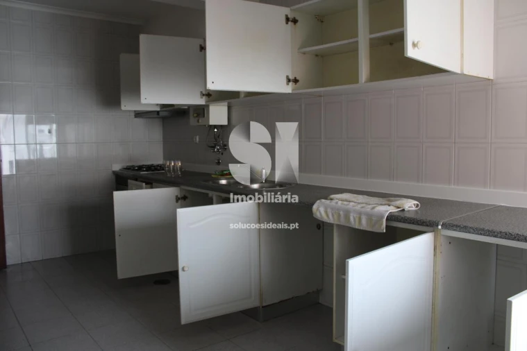Apartamento T2 para Arrendamento em Esgueira Foto 11