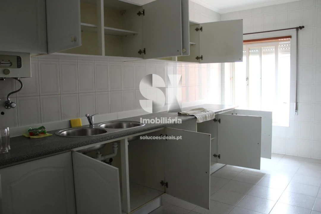 Apartamento T2 para Arrendamento em Esgueira Foto 10
