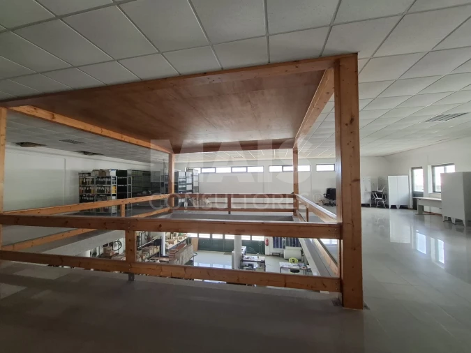 Loja para Venda em Alto do Seixalinho, Santo André e Verderena Foto 11