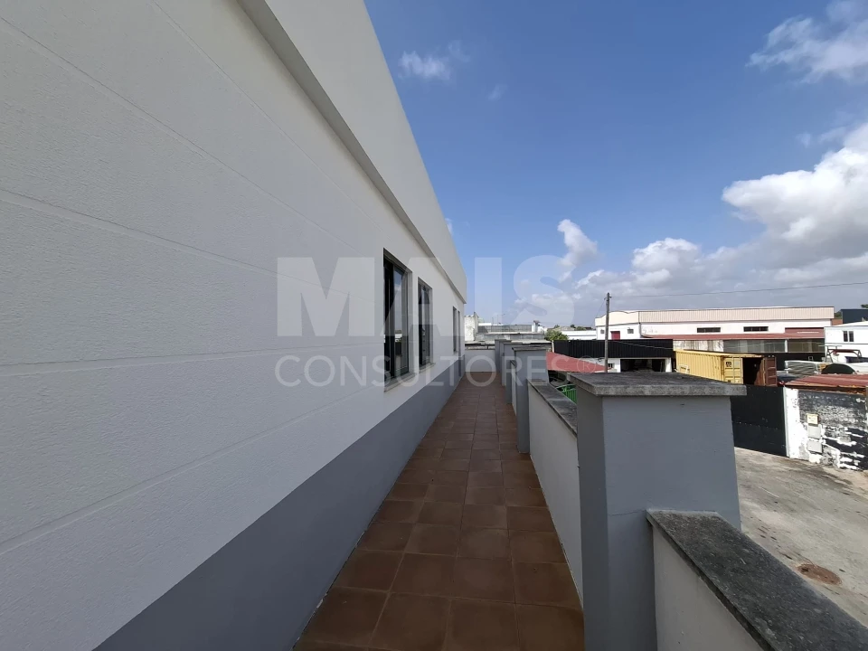 Loja para Venda em Alto do Seixalinho, Santo André e Verderena Foto 6