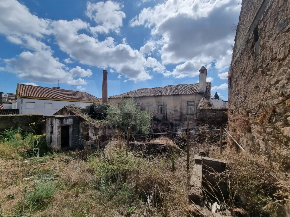 Prédio para Venda em Mouriscas Foto 2