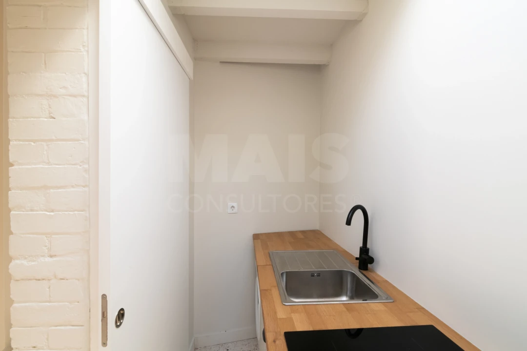 Moradia T1 para Venda em Beato Foto 7
