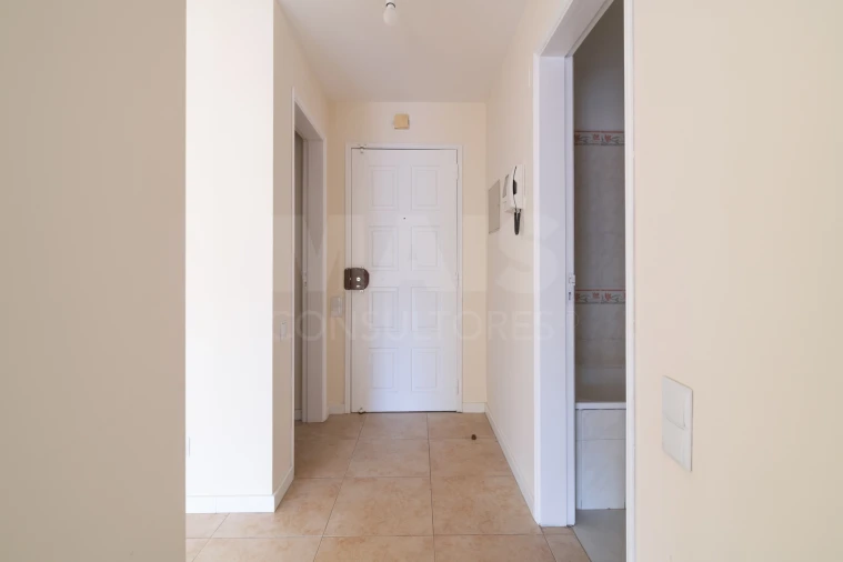 Apartamento T2 para Venda em Algueirão-Mem Martins Foto 7