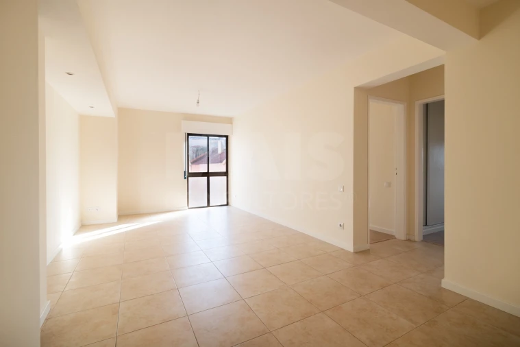 Apartamento T2 para Venda em Algueirão-Mem Martins Foto 4