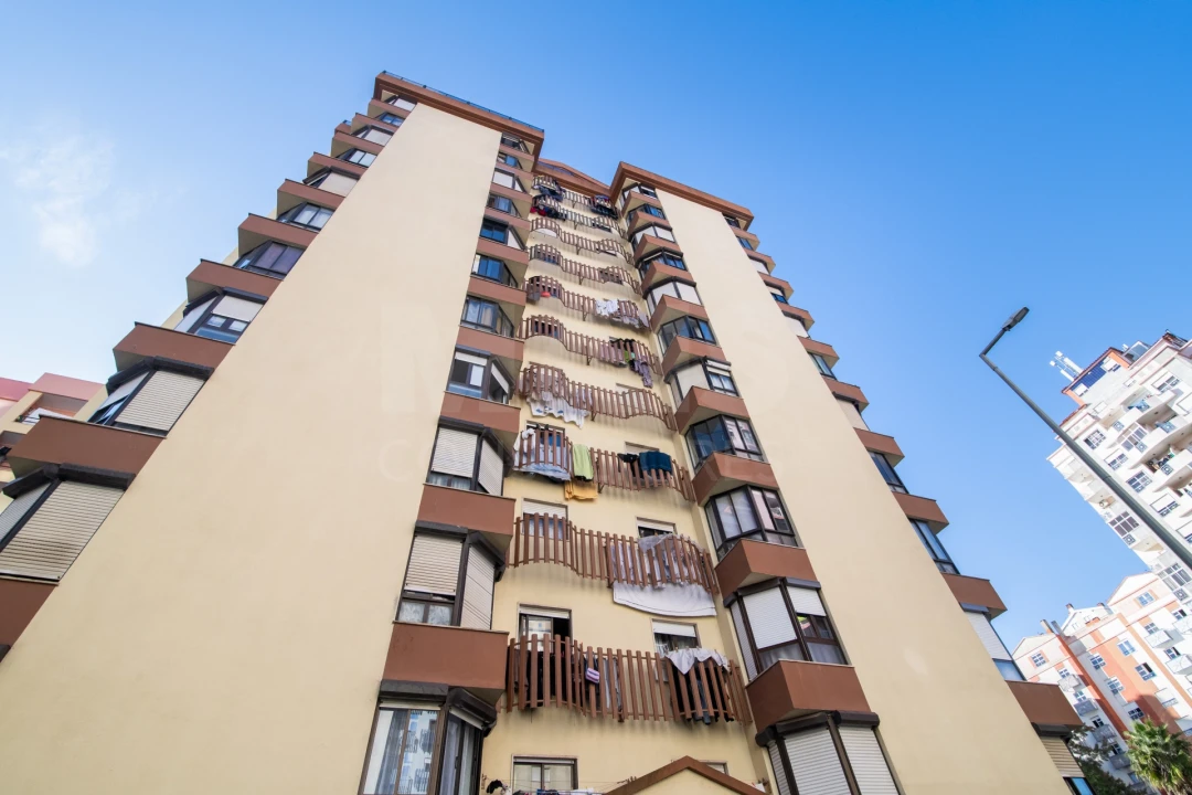 Apartamento T2 para Venda em Algueirão-Mem Martins Foto 12