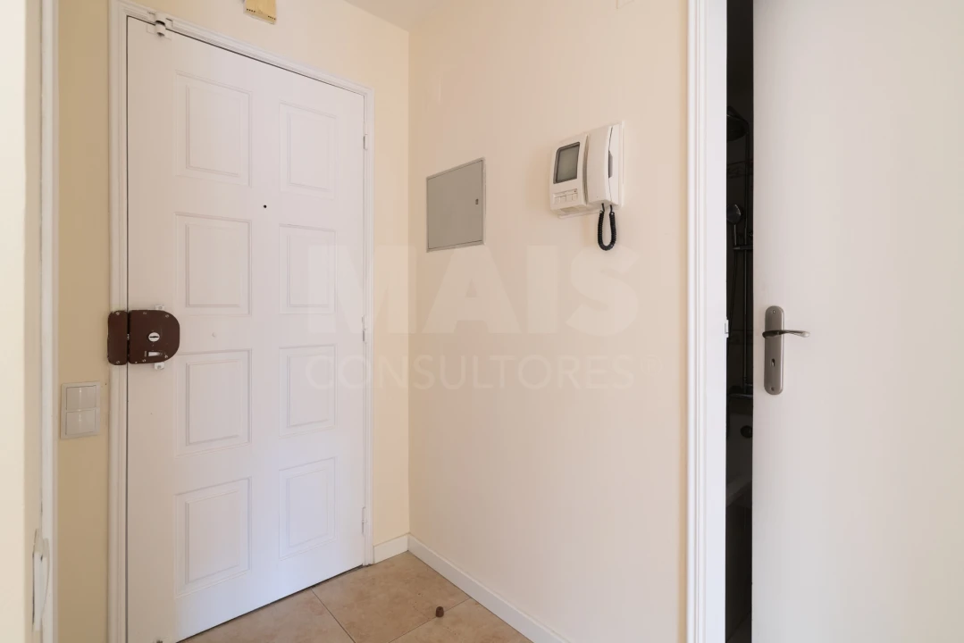 Apartamento T2 para Venda em Algueirão-Mem Martins Foto 8