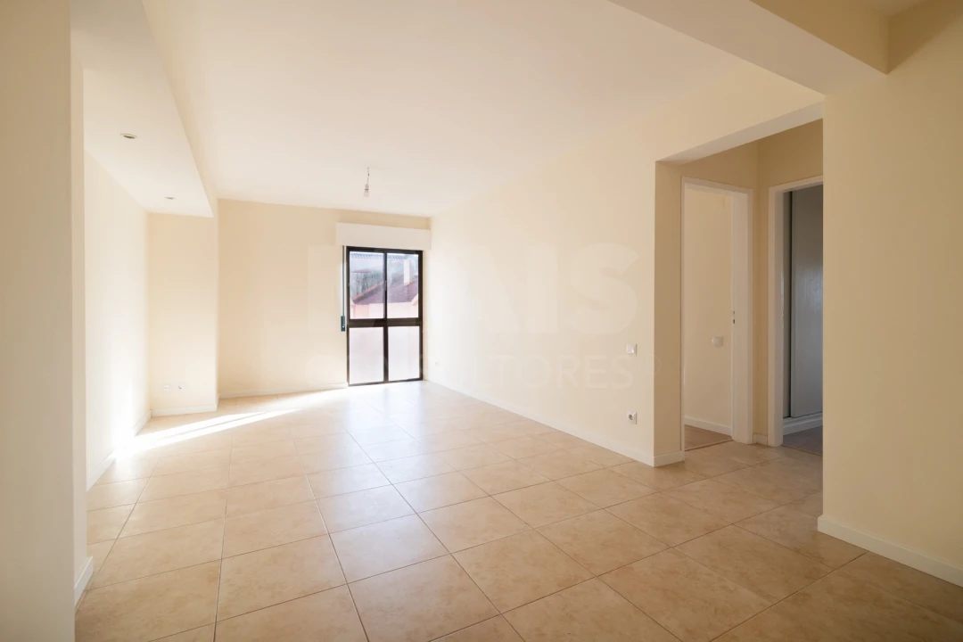 Apartamento T2 para Venda em Algueirão-Mem Martins Foto 4