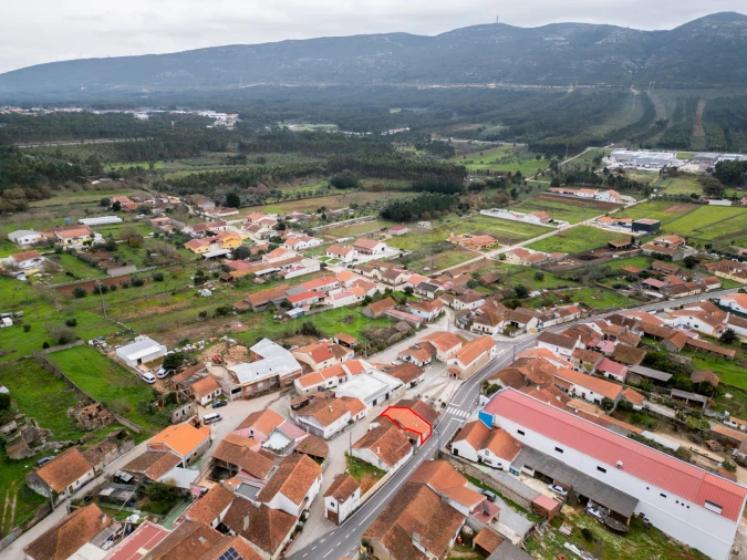 Moradia T2 para Venda em Aljubarrota Foto 9