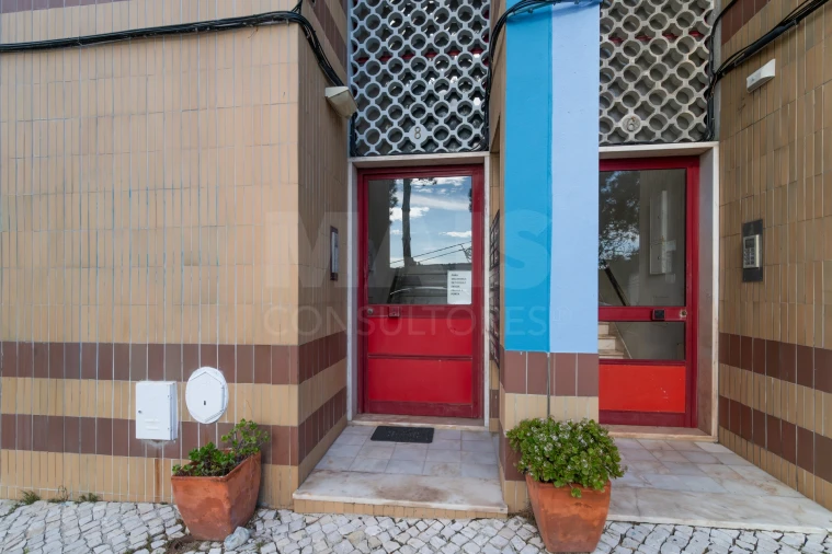 Apartamento T1 para Venda em São João das Lampas e Terrugem Foto 12