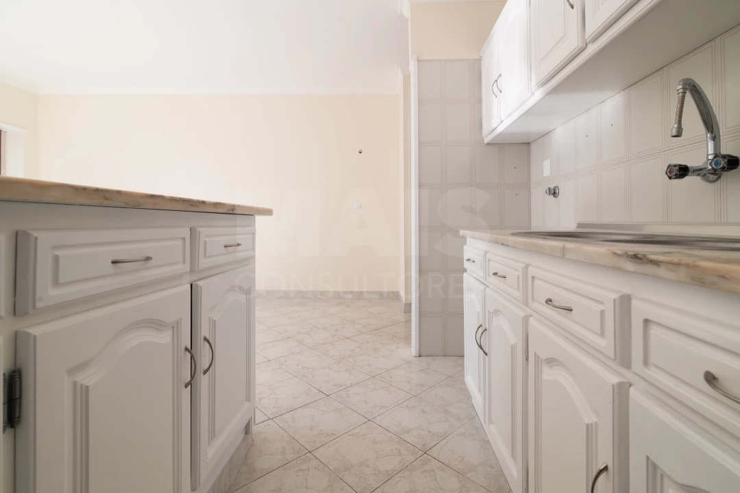 Apartamento T1 para Venda em São João das Lampas e Terrugem Foto 5