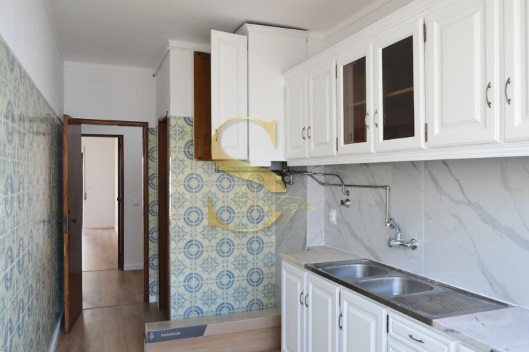 Apartamento T3 para Venda em Leiria, Pousos, Barreira e Cortes Foto 12