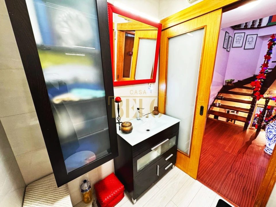 Moradia T3 para Venda em Castêlo da Maia Foto 13