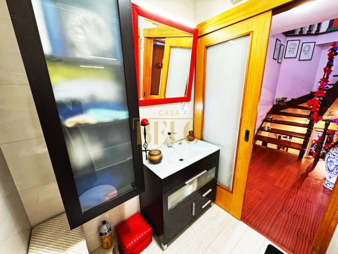 Moradia T3 para Venda em Castêlo da Maia Foto 13