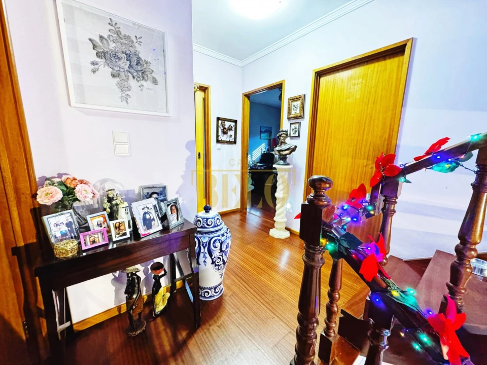 Moradia T3 para Venda em Castêlo da Maia Foto 12