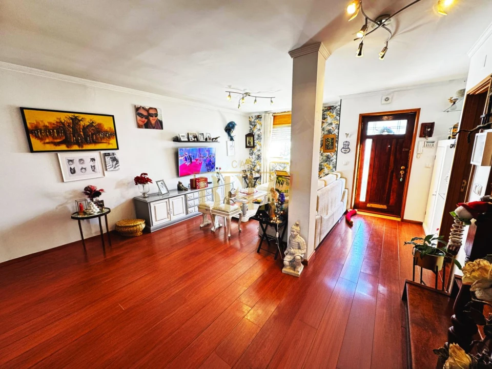 Moradia T3 para Venda em Castêlo da Maia Foto 7