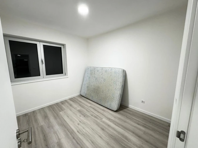 Apartamento T3 para Venda em Mafamude e Vilar do Paraíso Foto 6