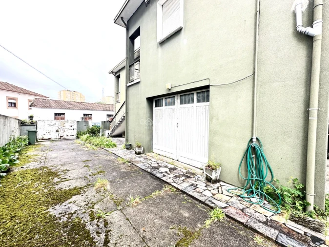 Moradia T4 para Venda em Cidade da Maia Foto 6