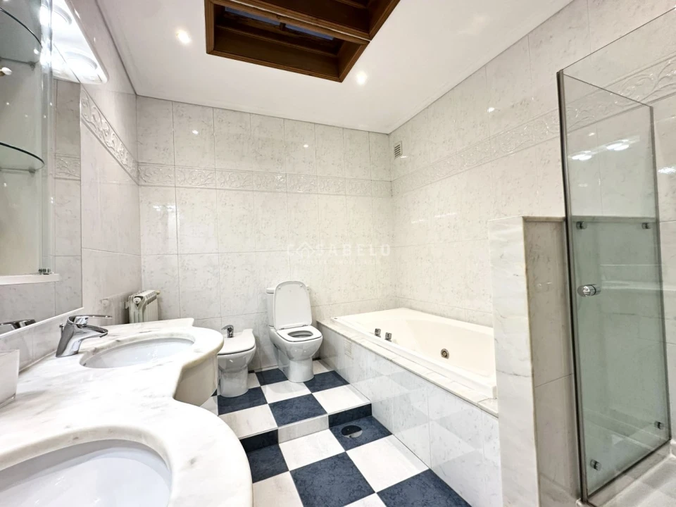 Moradia T5 para Venda em Cidade da Maia Foto 33