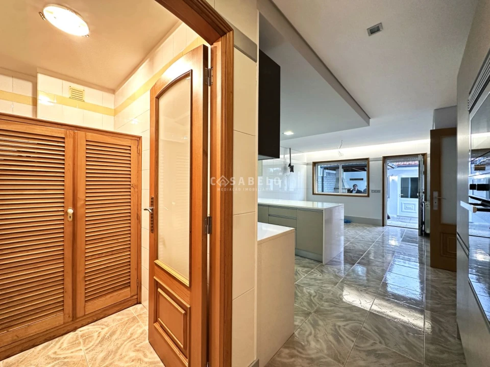 Moradia T5 para Venda em Cidade da Maia Foto 17