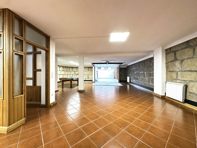 Moradia T5 para Venda em Cidade da Maia Foto 40