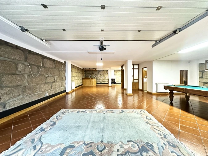 Moradia T5 para Venda em Cidade da Maia Foto 46