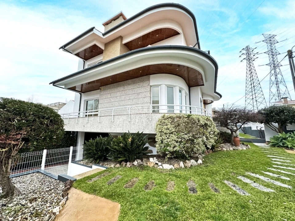 Moradia T5 para Venda em Cidade da Maia Foto 5