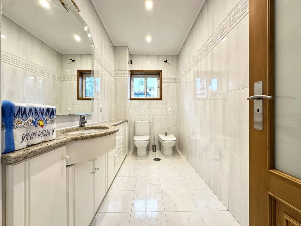 Moradia T5 para Venda em Cidade da Maia Foto 21