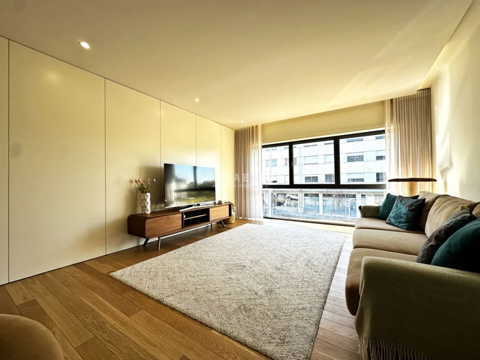 Apartamento T3 para Venda em Cidade da Maia Foto 1