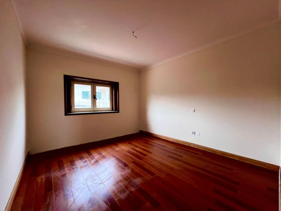 Moradia T3 para Venda em Nine Foto 3