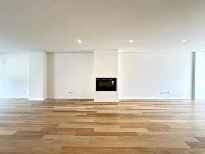 Moradia T3 para Venda em Cidade da Maia Foto 3