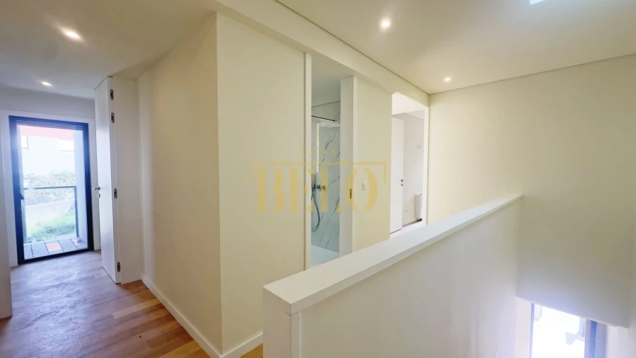 Moradia T4 para Venda em Cidade da Maia Foto 16