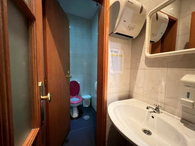 Loja para Venda em Cidade da Maia Foto 14