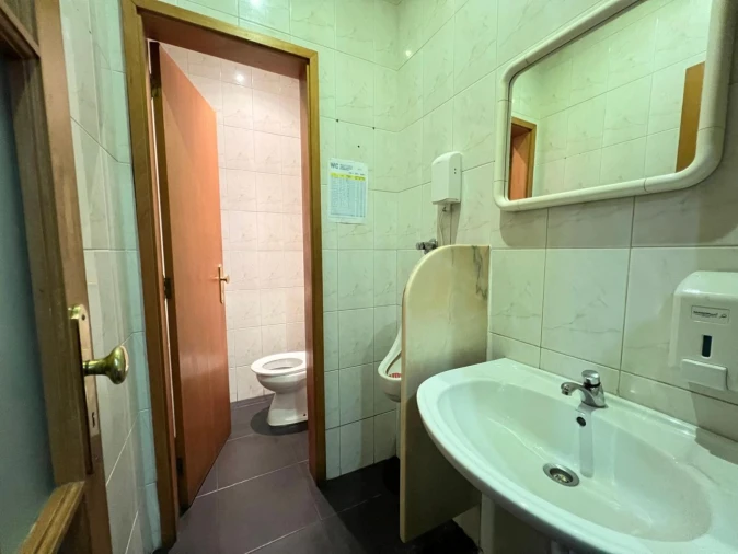 Loja para Venda em Cidade da Maia Foto 15