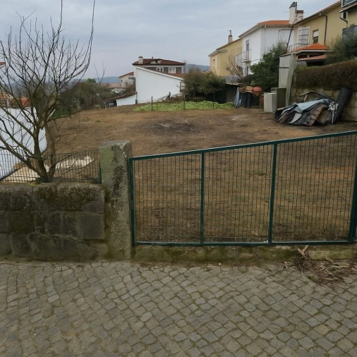 Terreno para Venda em Penafiel