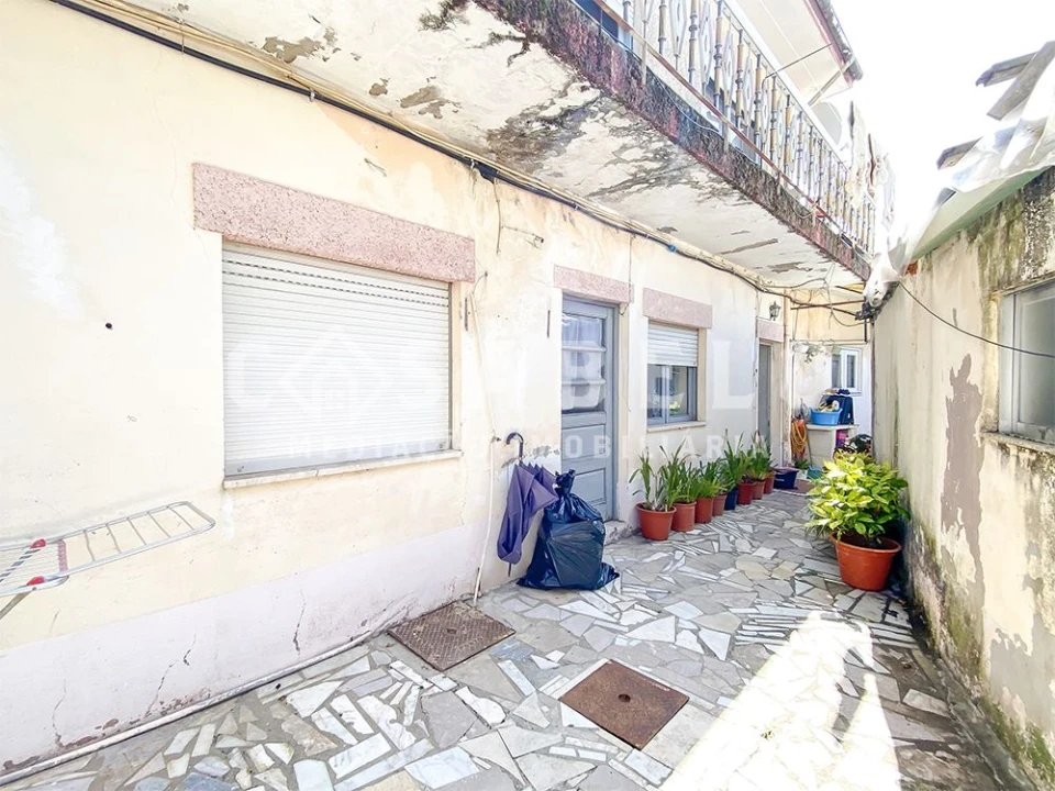 Moradia T10 para Venda em Serzedo e Perosinho Foto 12