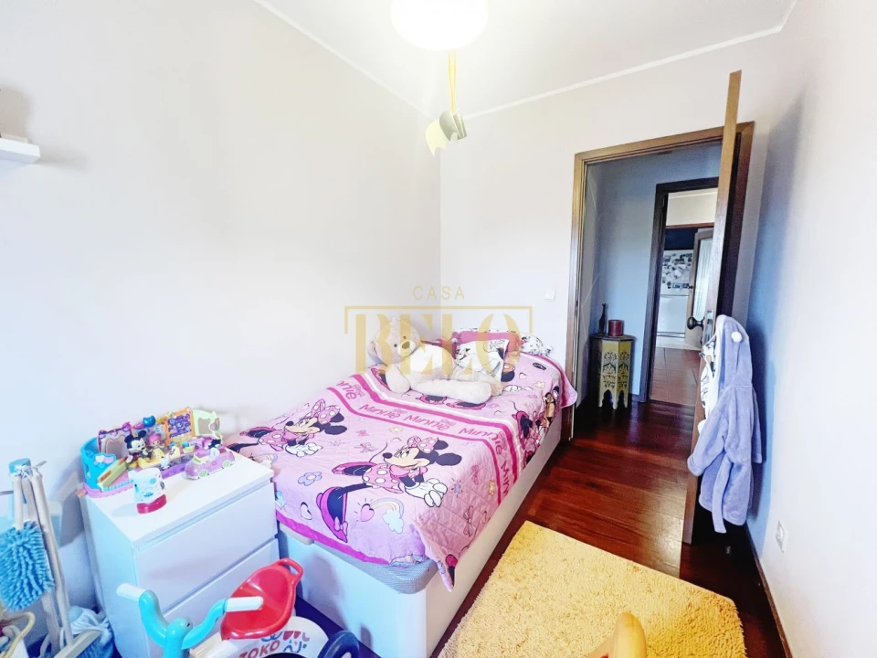 Apartamento T4 para Venda em Ramalde Foto 14