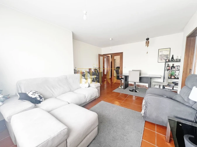 Apartamento T4 para Venda em Ramalde Foto 2