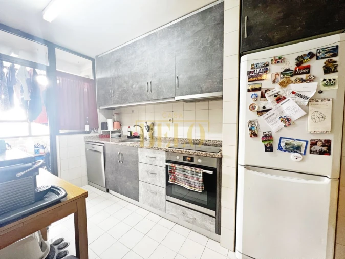Apartamento T4 para Venda em Ramalde Foto 10