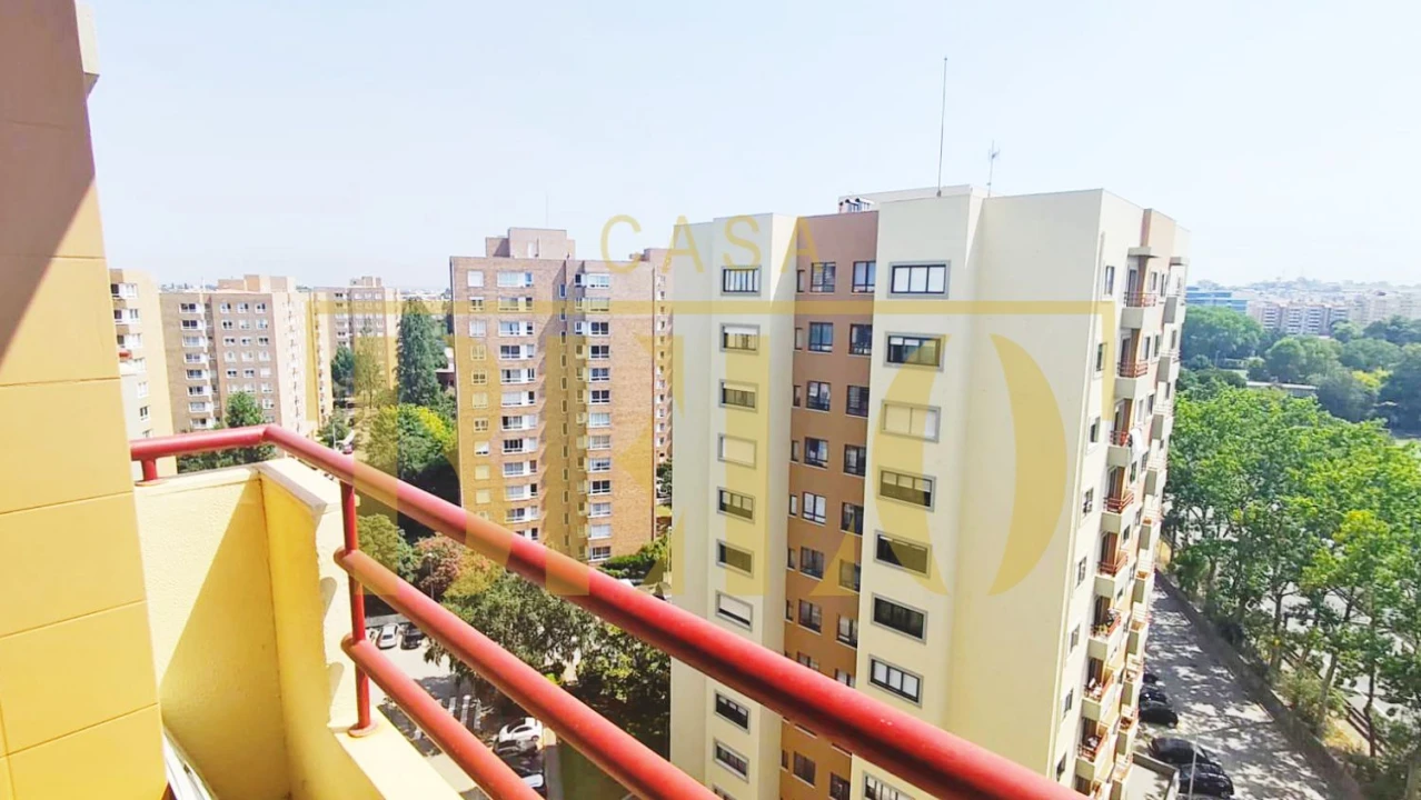 Apartamento T4 para Venda em Ramalde Foto 5