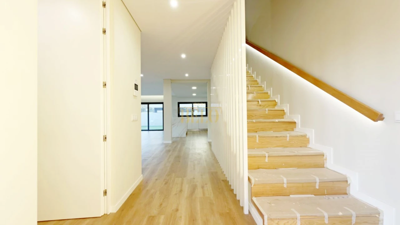 Moradia T3 para Venda em Nogueira e Silva Escura Foto 4