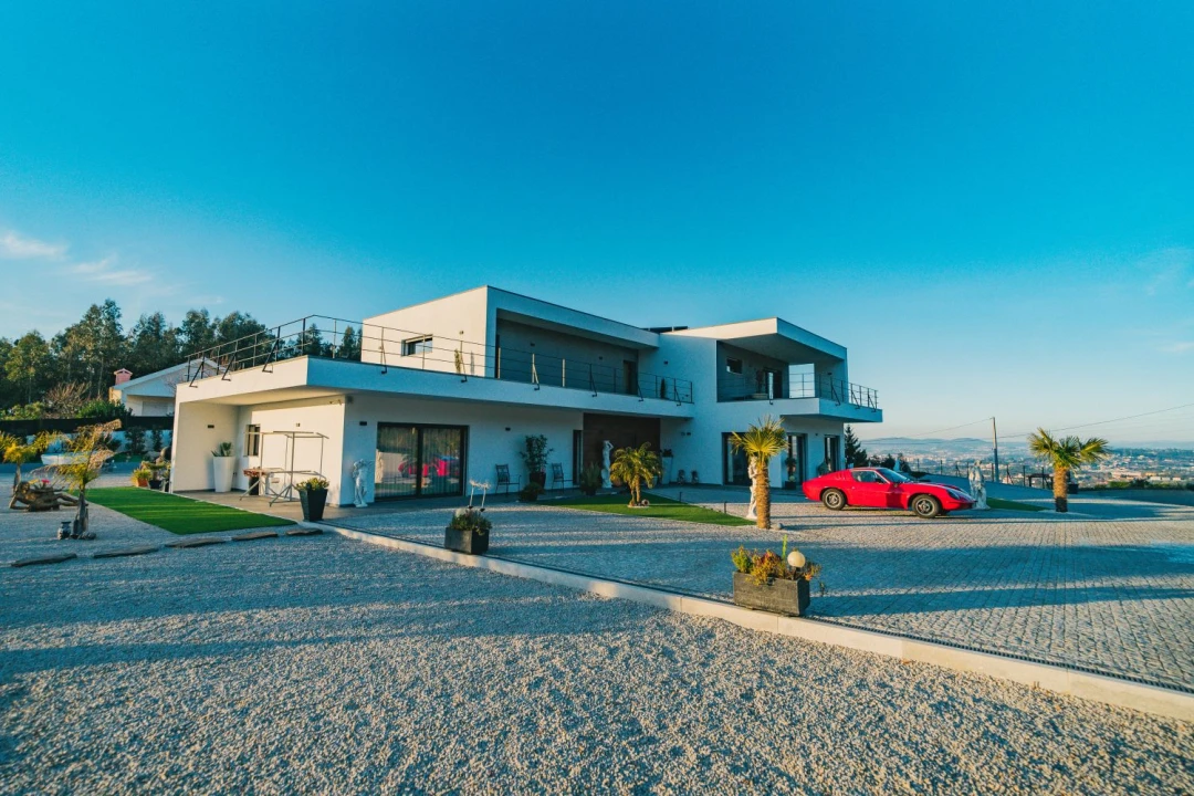 Moradia T4 para Venda em Fonte Arcada Foto 4