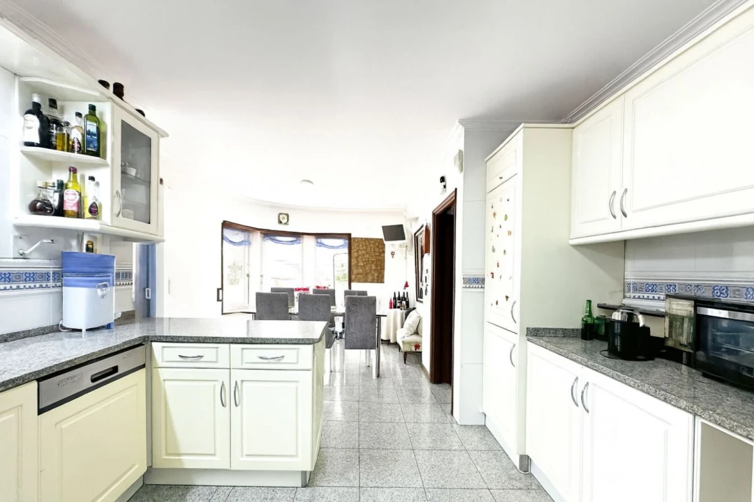 Moradia T4 para Venda em Cidade da Maia Foto 2