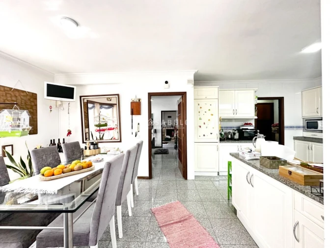 Moradia T4 para Venda em Cidade da Maia Foto 4