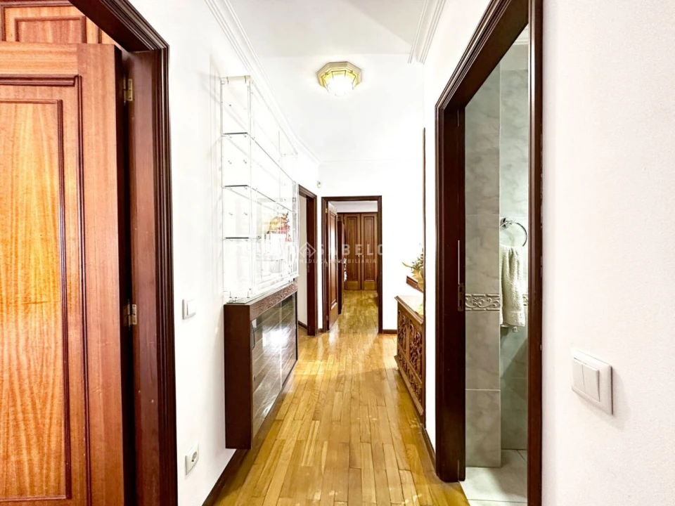 Moradia T4 para Venda em Cidade da Maia Foto 25