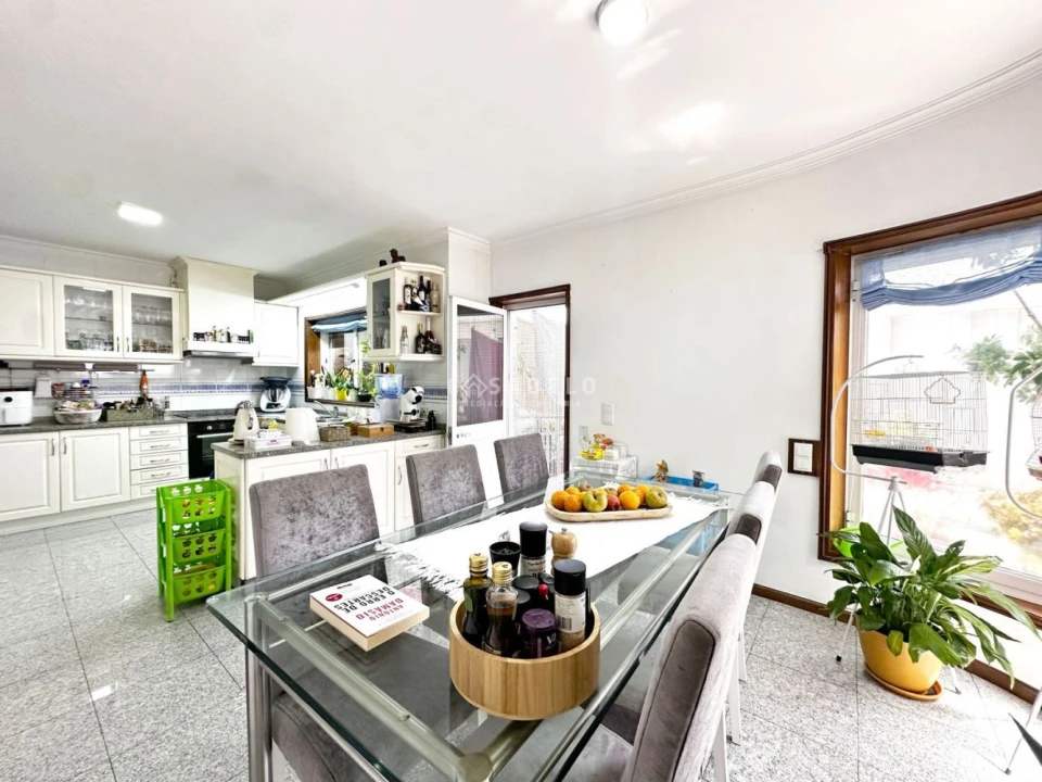 Moradia T4 para Venda em Cidade da Maia Foto 8