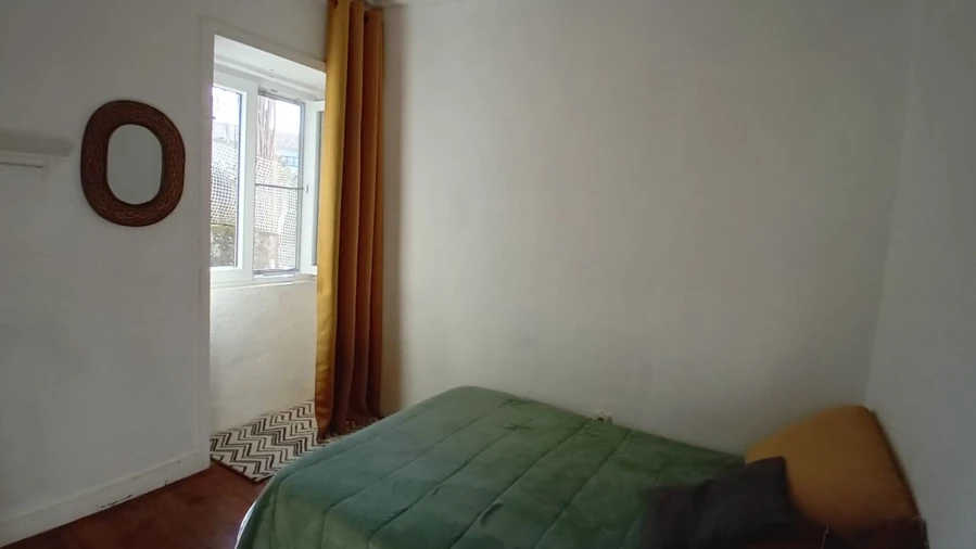 Moradia T4 para Venda em Lomba Foto 17