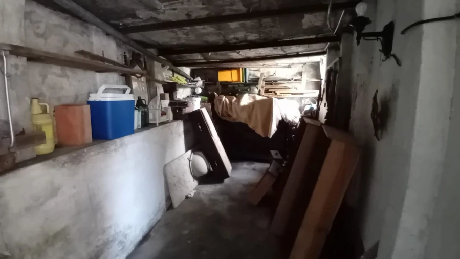 Moradia T4 para Venda em Lomba Foto 32