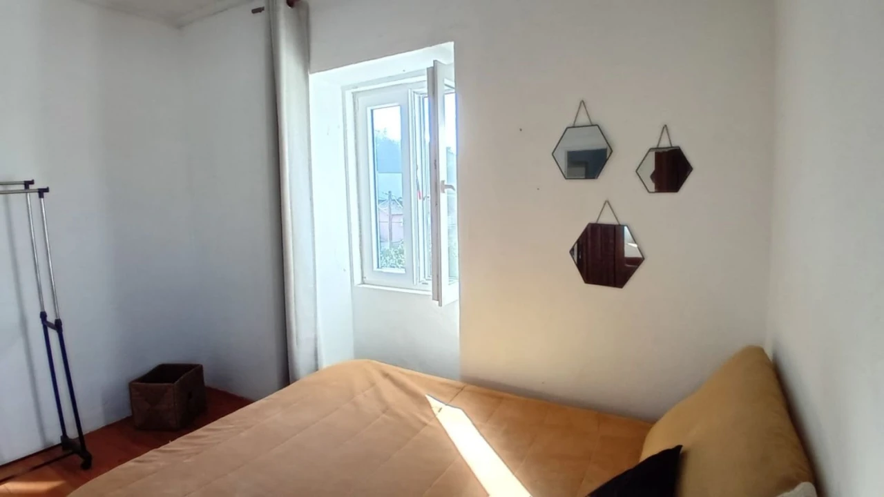 Moradia T4 para Venda em Lomba Foto 19