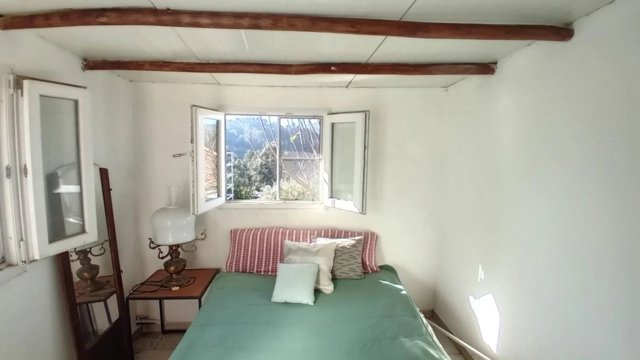 Moradia T4 para Venda em Lomba Foto 36